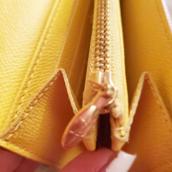 Louis Vuitton White Multicolor Murakami Continental Long Wallet Yellow Interior - Picture 15 of 16